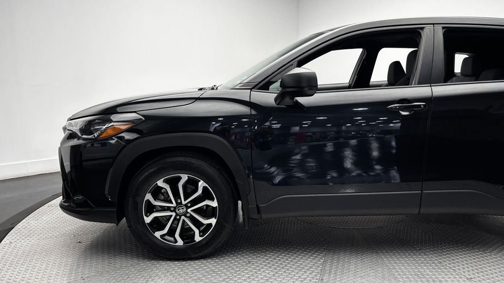 Used 2023 Black Toyota Hybrid S image 5