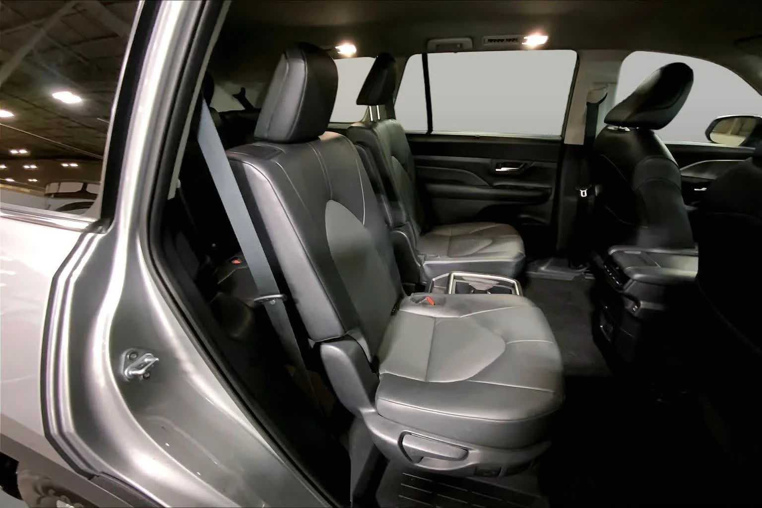 Used 2025 Celestial Silver Metallic Toyota XLE image 20