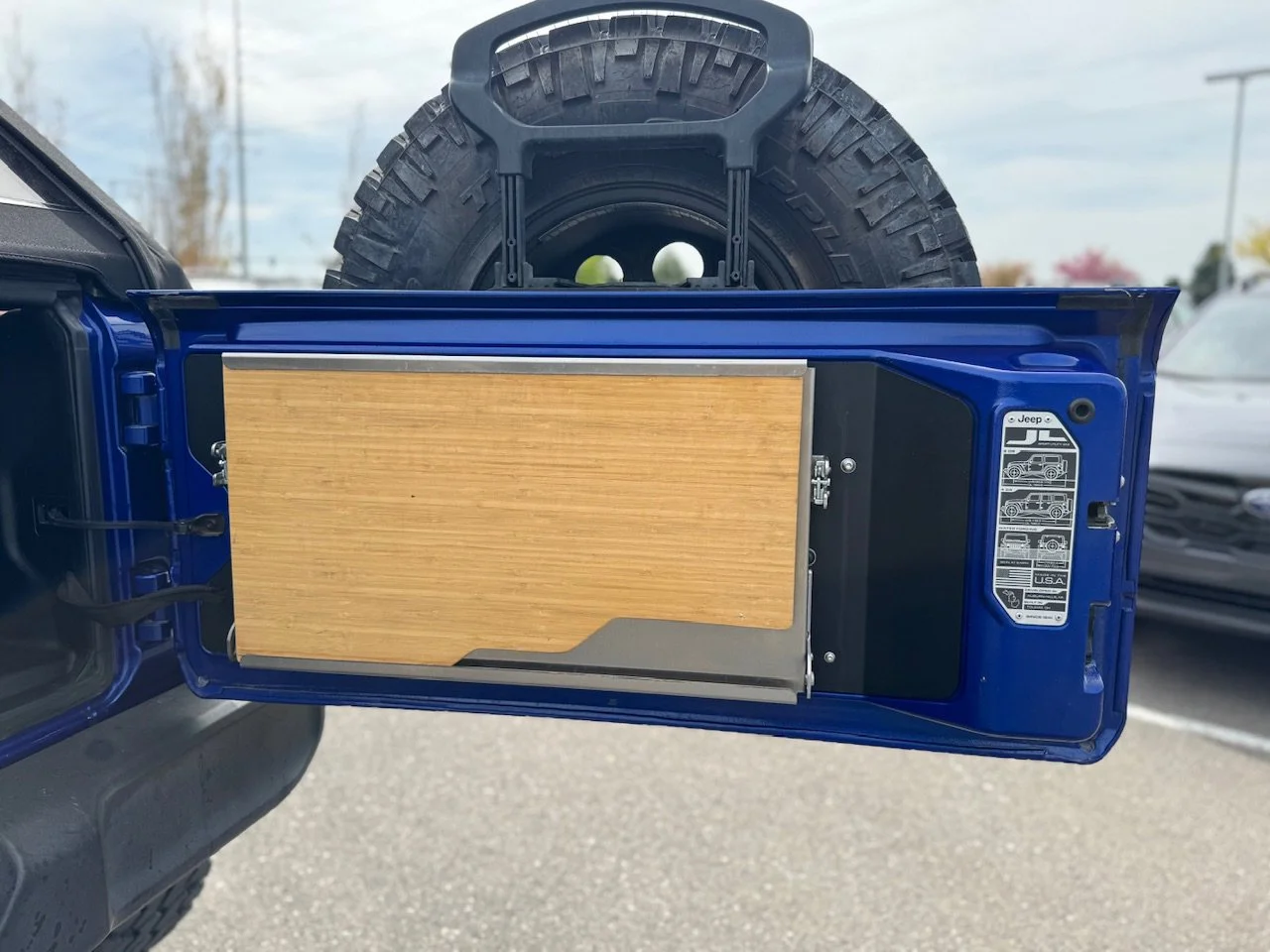 Used 2019 Ocean Blue Metallic Clearcoat Jeep Sport S image 42
