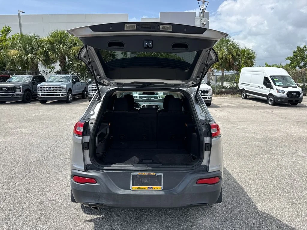 Certified Used 2017 Silver Jeep Sport image 25