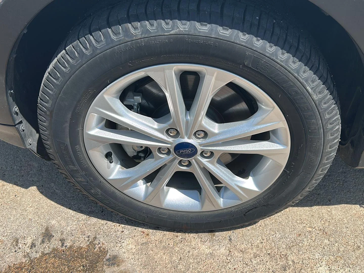 Used 2019 Ford Escape SE with VIN 1FMCU9GD0KUB02873 for sale in Garden City, KS