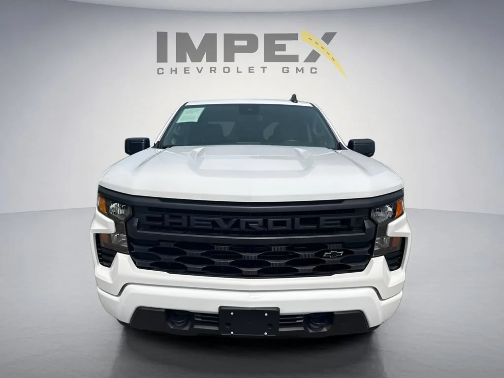 Used 2024 Summit White Chevrolet Custom image 8
