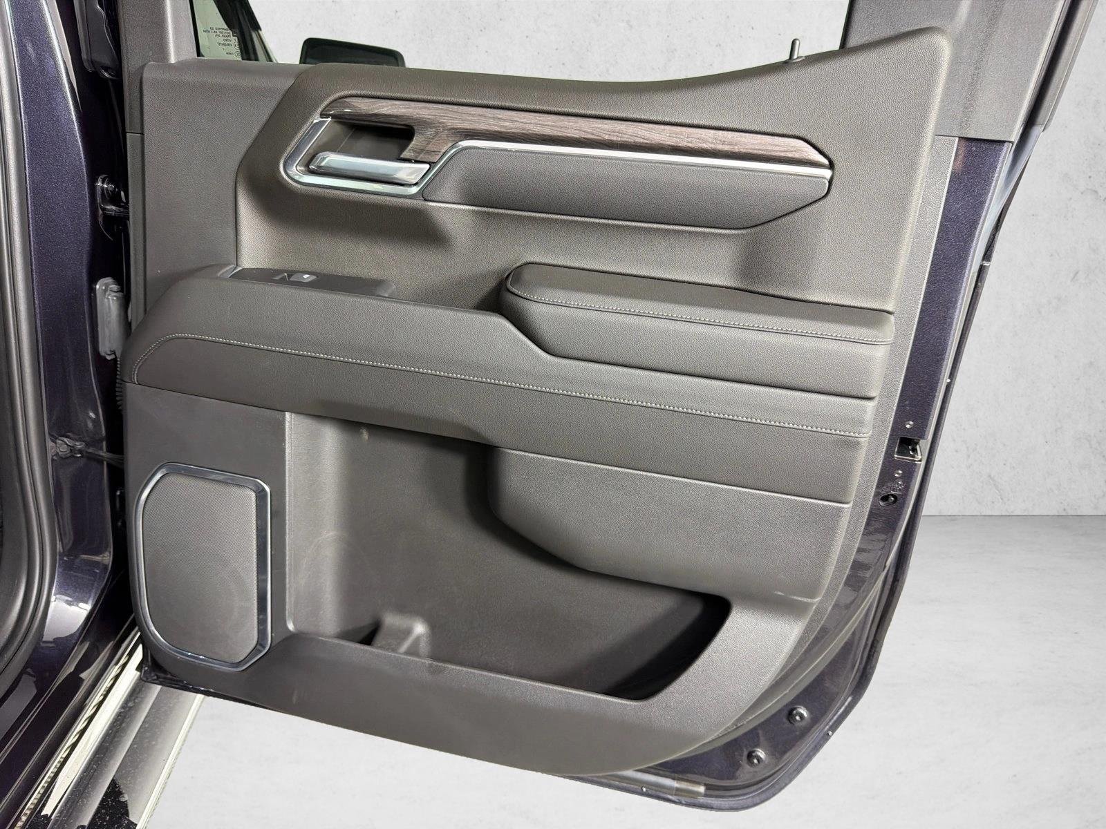 Used 2022 Dark Ash Metallic Chevrolet LTZ image 16