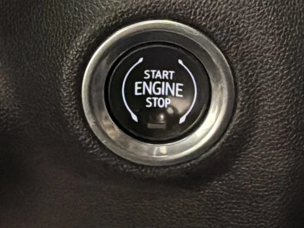 Used 2019 Onyx Black GMC SLT image 18