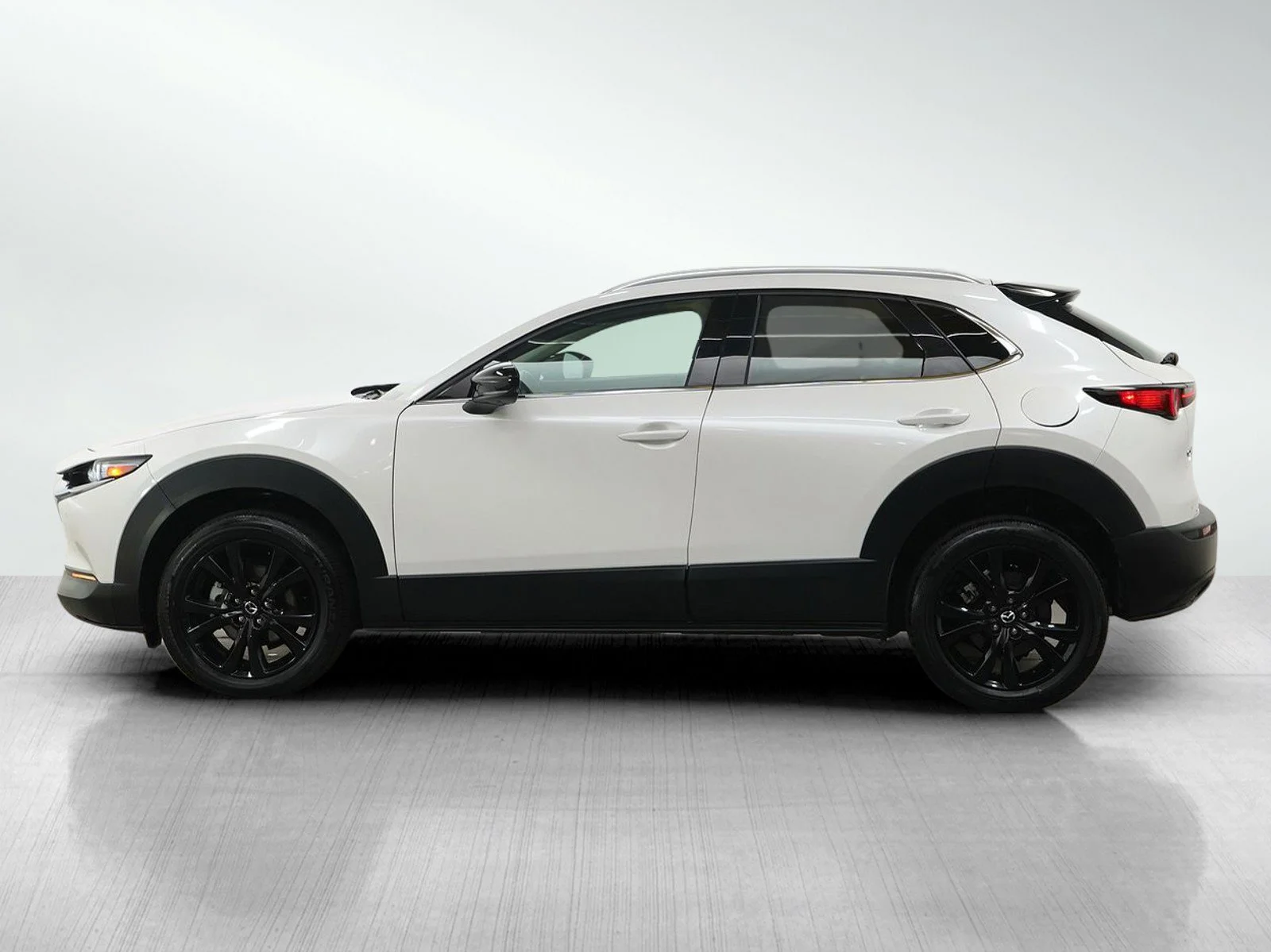 Used 2023 Mazda CX-30 Turbo Premium Plus with VIN 3MVDMBEY2PM519637 for sale in Burnsville, Minnesota