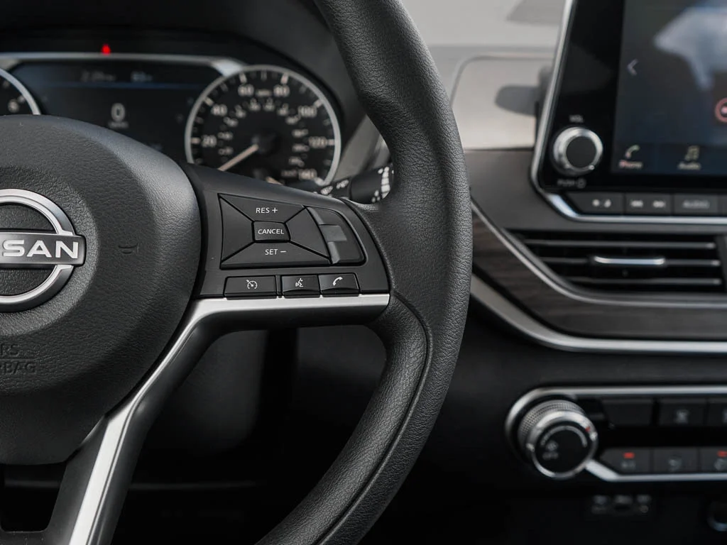 New 2026 Pearl White Tricoat Nissan 2.5 SV image 20