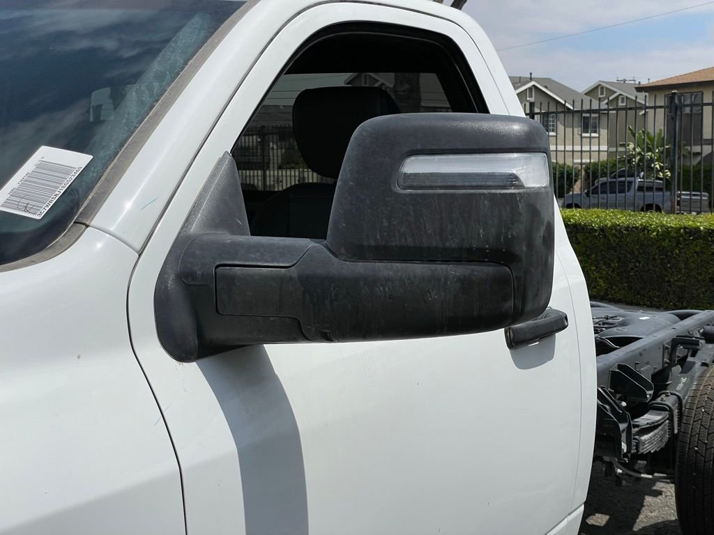 2025 RAM 3500 Chassis Tradesman - Photo 12