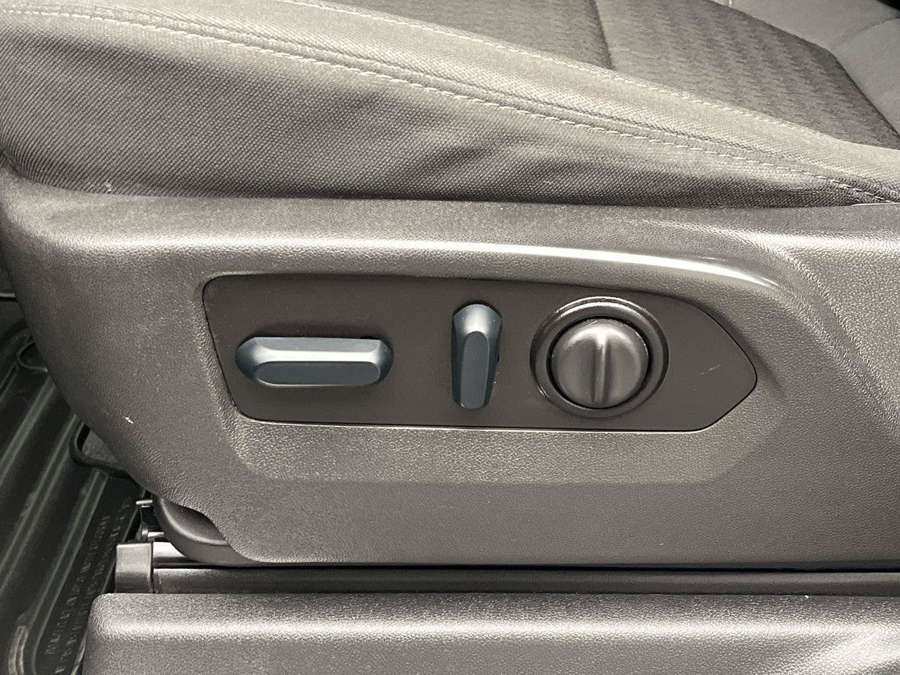 2022 Chevrolet Silverado 1500 LT - Photo 11