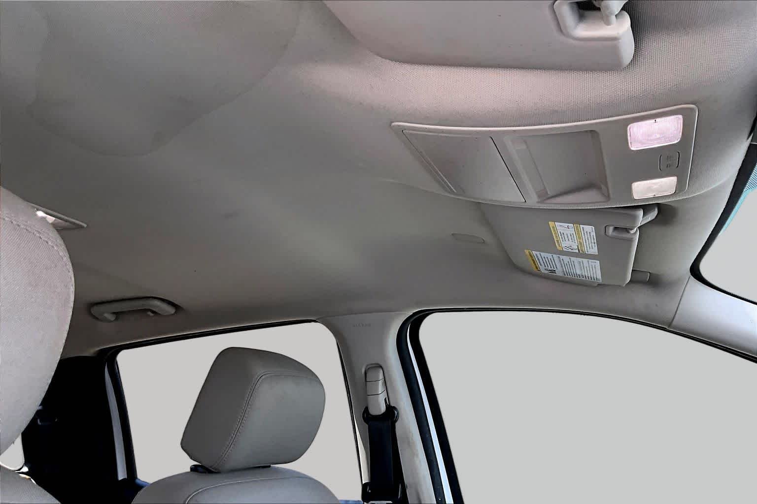 Used 2019 Oxford White Ford XLT image 14