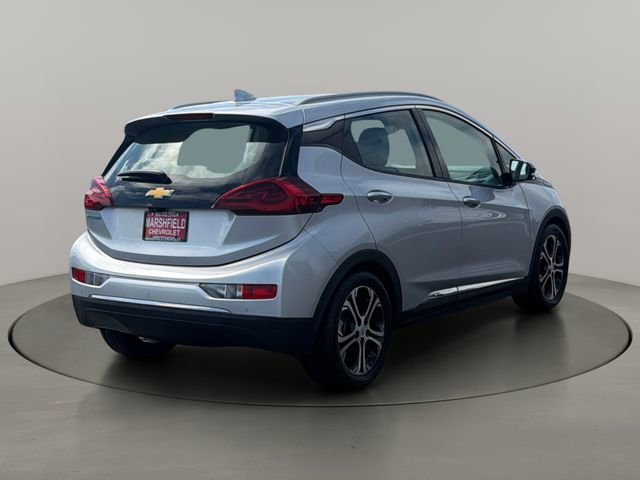 Used 2017 Includes (TUS) Black grille. Chevrolet Premier image 10