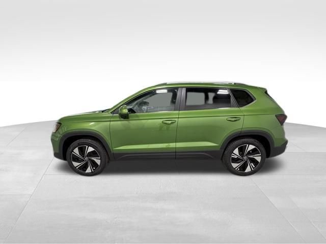 New 2026 Green Volkswagen 1.5T SE image 2