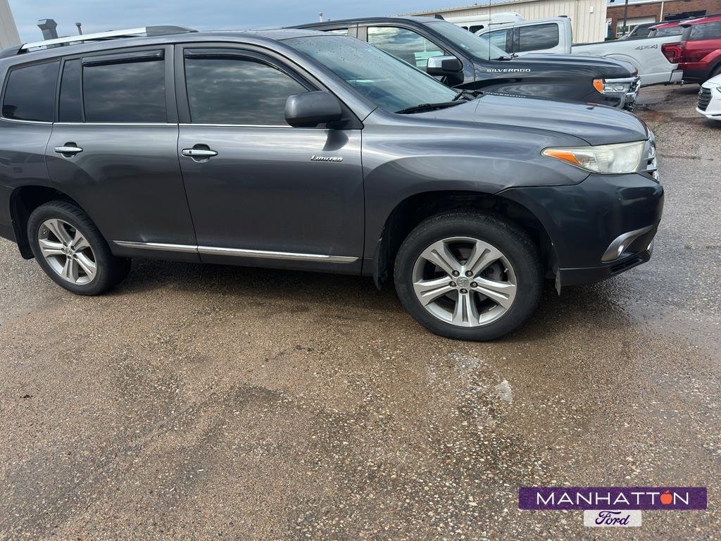 Used 2011 Magnetic Gray Metallic Toyota Limited image 1