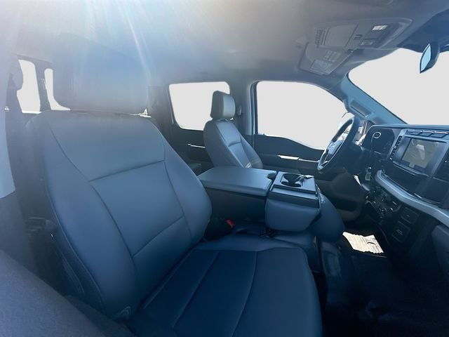 2025 Ford F-350 Super Duty Chassis Cab XL - Photo 27
