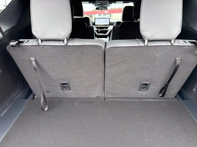 New 2027 Avalanche Gray Ford Active image 17
