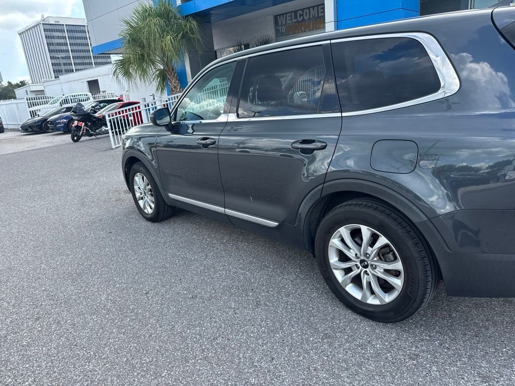 Used 2020 Gray Kia LX image 7