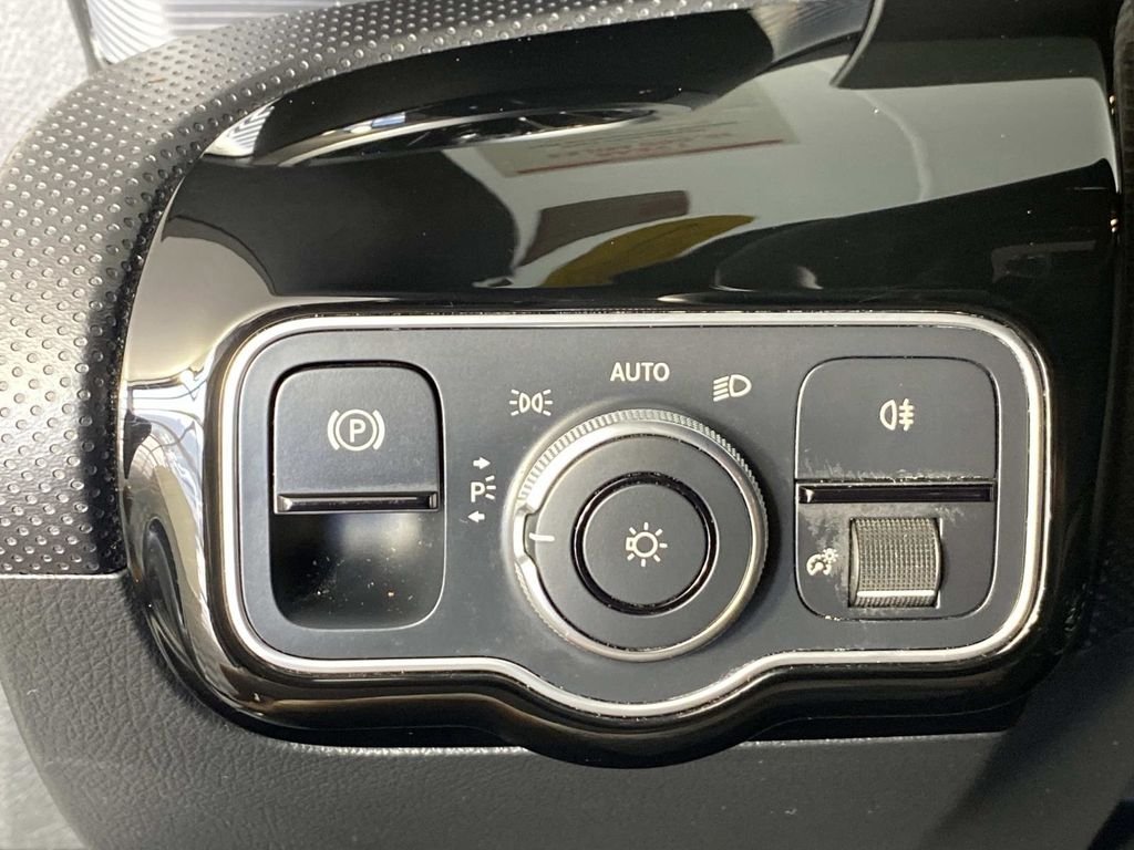 Used 2020 Gray Mercedes-Benz CLA 250 image 14