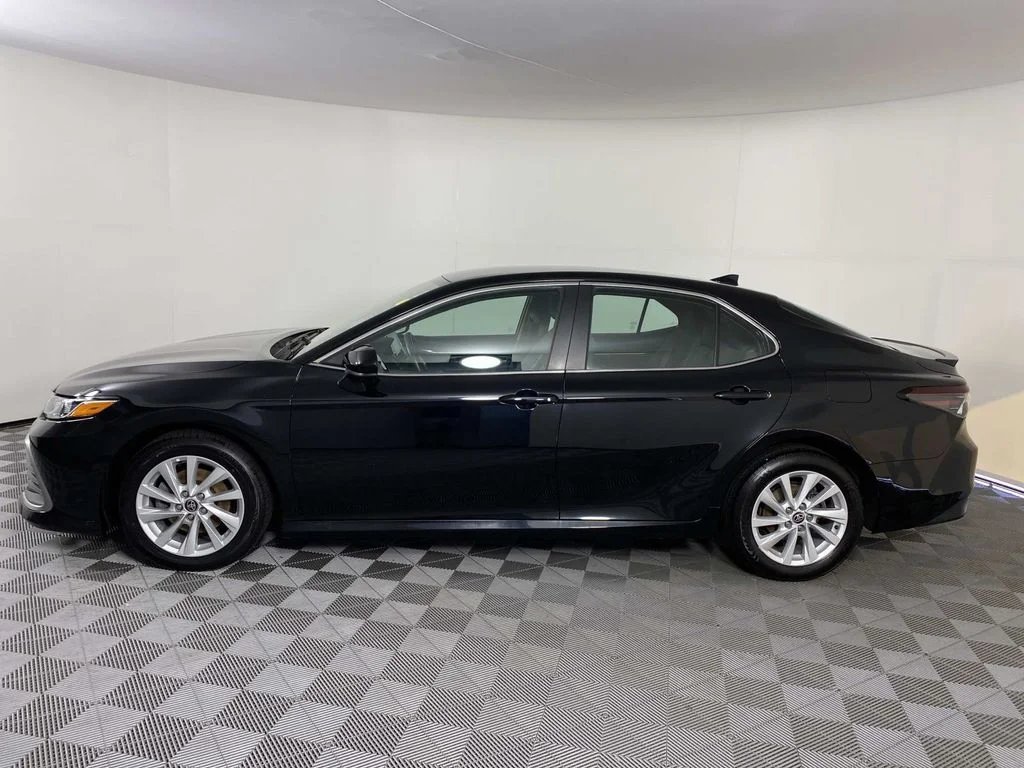 Used 2022 Black Toyota LE image 5