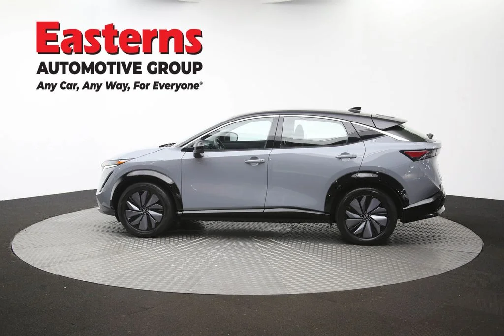 Used 2023 Gray Nissan VENTURE+ image 59