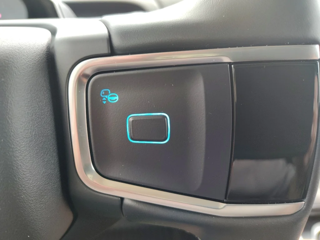 New 2026 Oxford White Ford Platinum® image 22