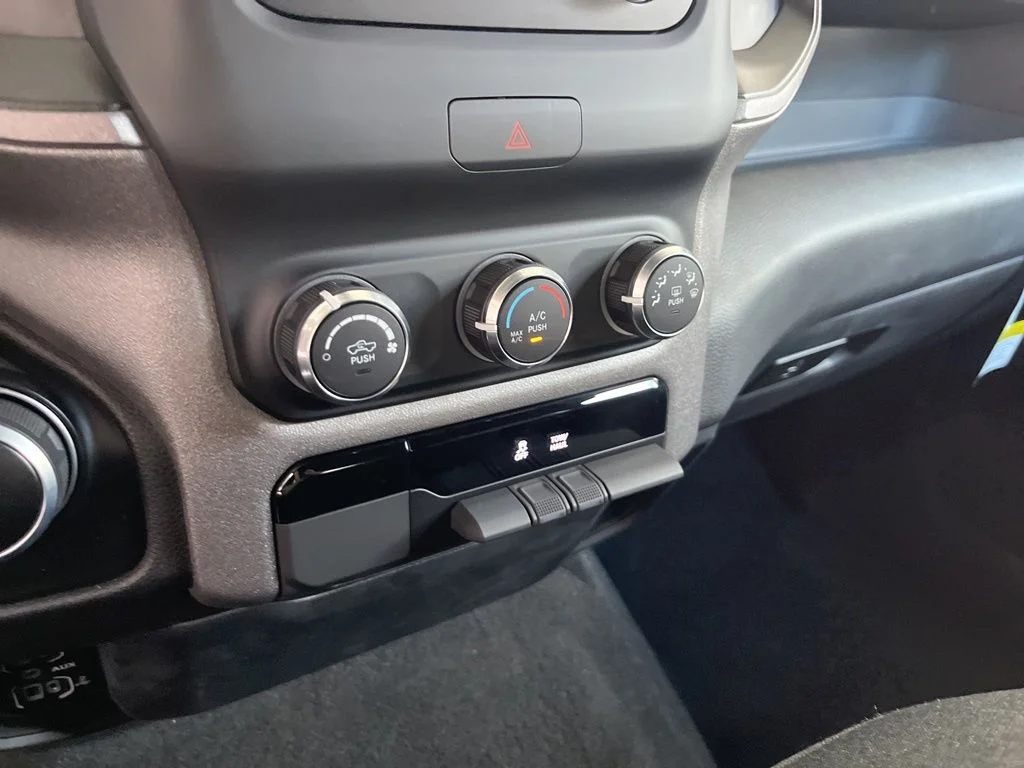 2023 RAM Ram 1500 Pickup Tradesman - Photo 32