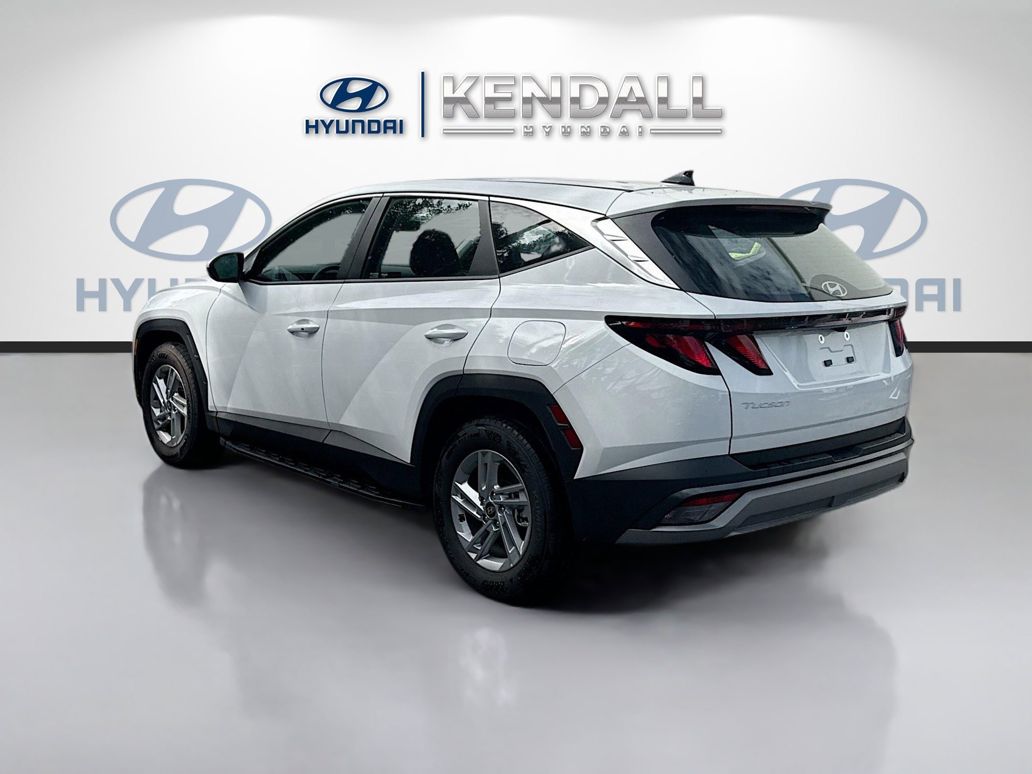 2025 Hyundai Tucson SE - Photo 28