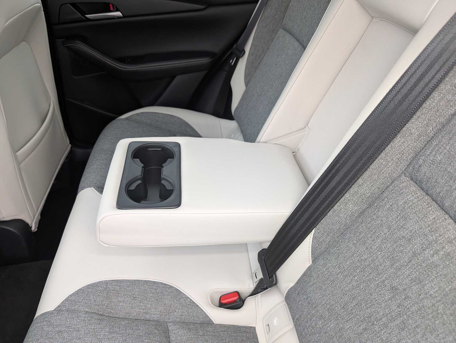 2026 Mazda CX-30 Aire Edition - Photo 16