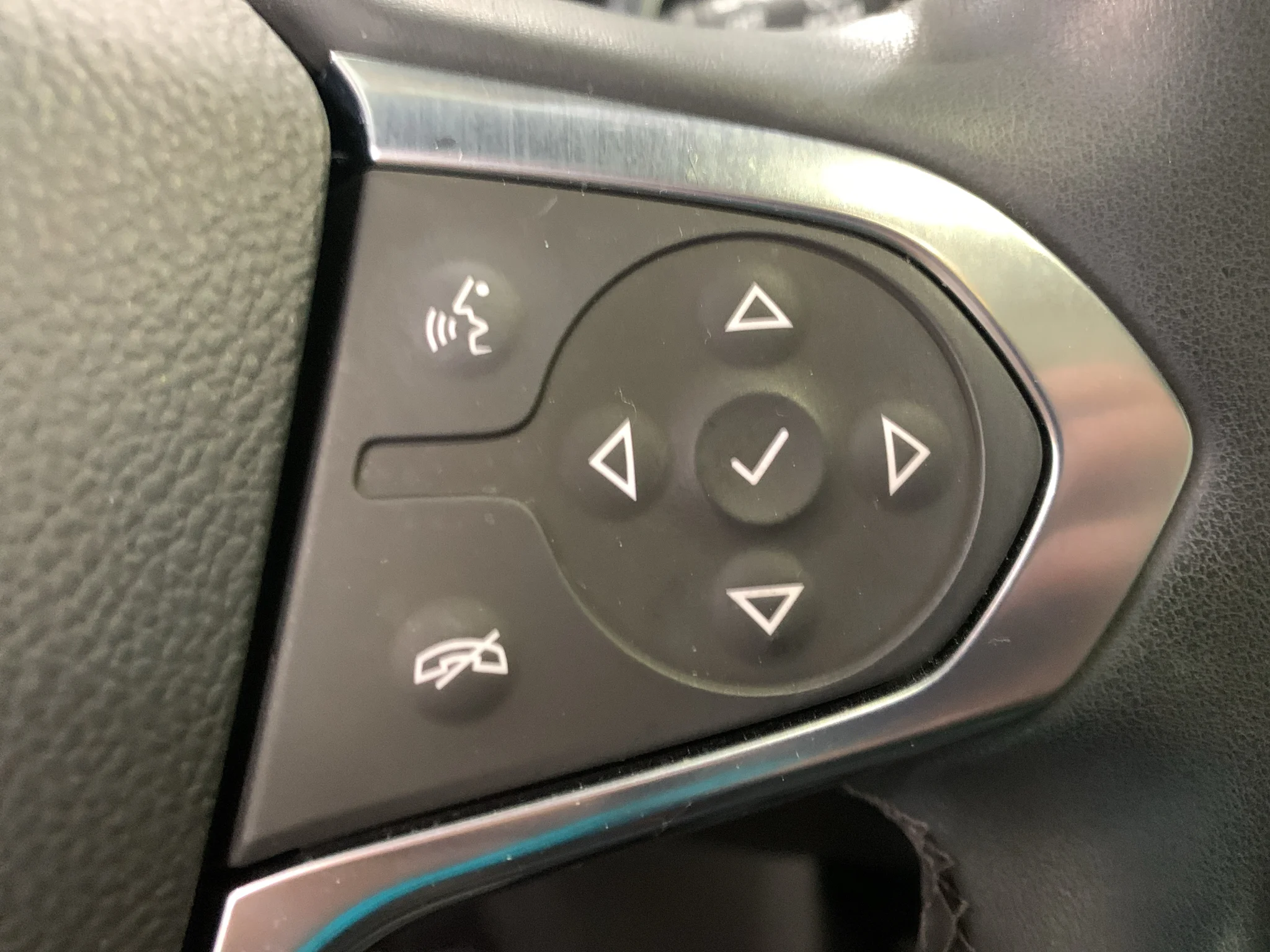 Used 2023 MOSAIC BLACK METALLIC Chevrolet Premier image 21