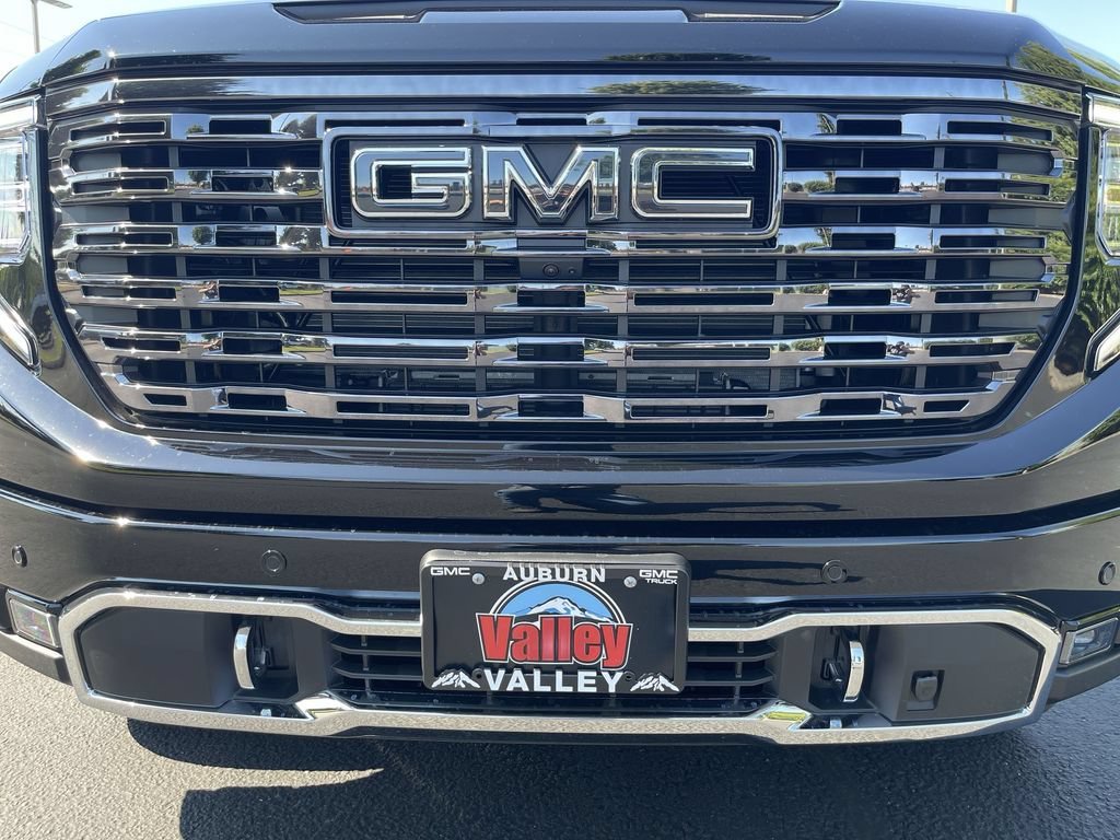 New 2026 Onyx Black GMC Denali Ultimate image 32