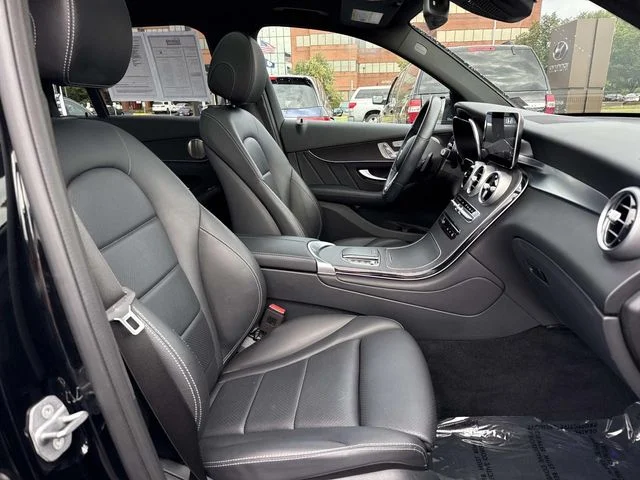 Used 2021 Black Mercedes-Benz GLC 300 image 16
