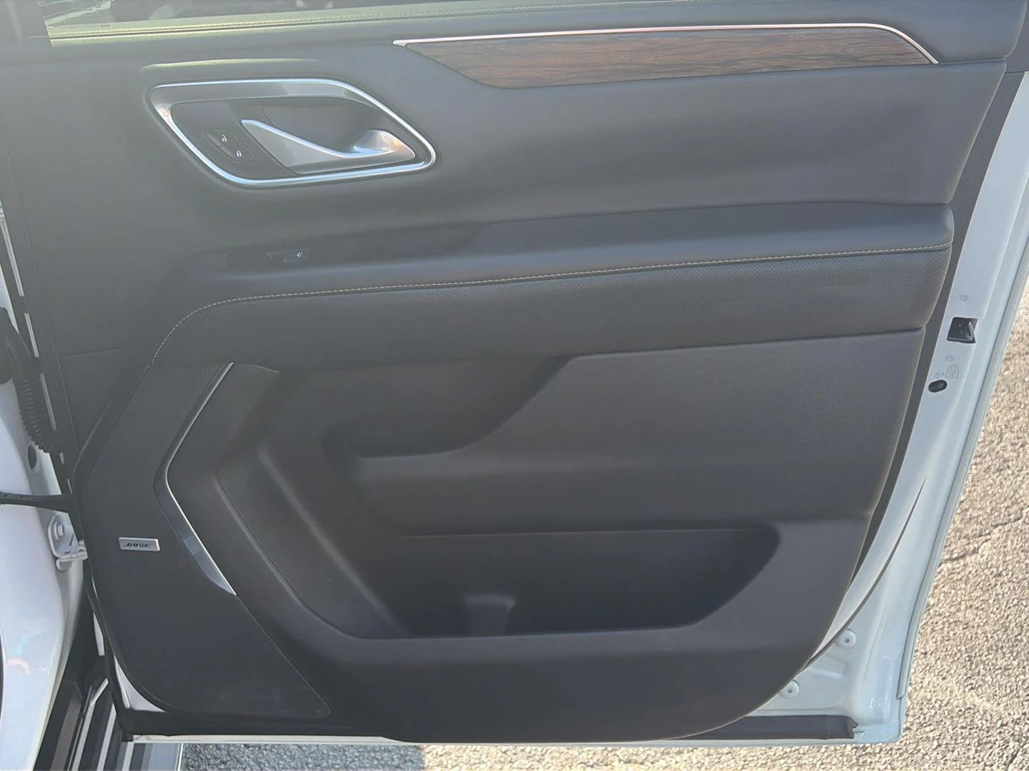 Used 2022 SUMMIT WHITE Chevrolet Premier image 20