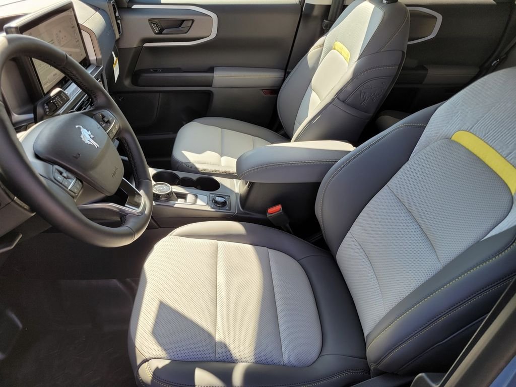 New 2026 Azure Gray Metallic Tri-Coat Ford Badlands® image 8