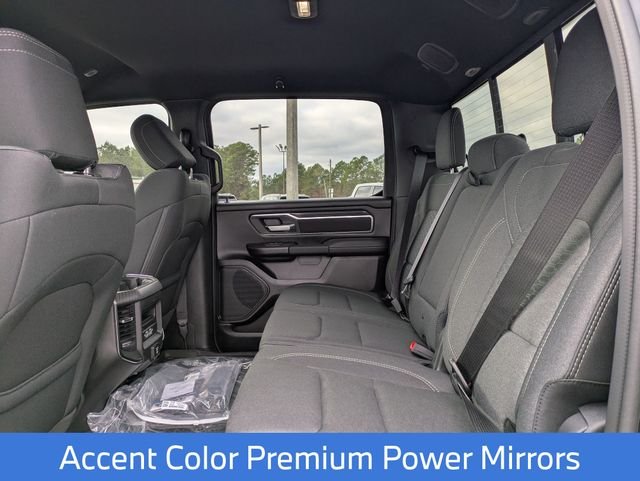 New 2026 Diamond Black Crystal Pearl-Coat Exterior Paint RAM Big Horn/Lone Star image 33