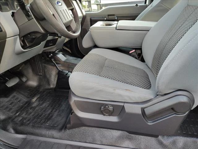Used 2015 White Oxford White Ford 4WD SUPERCAB 158  XL image 14