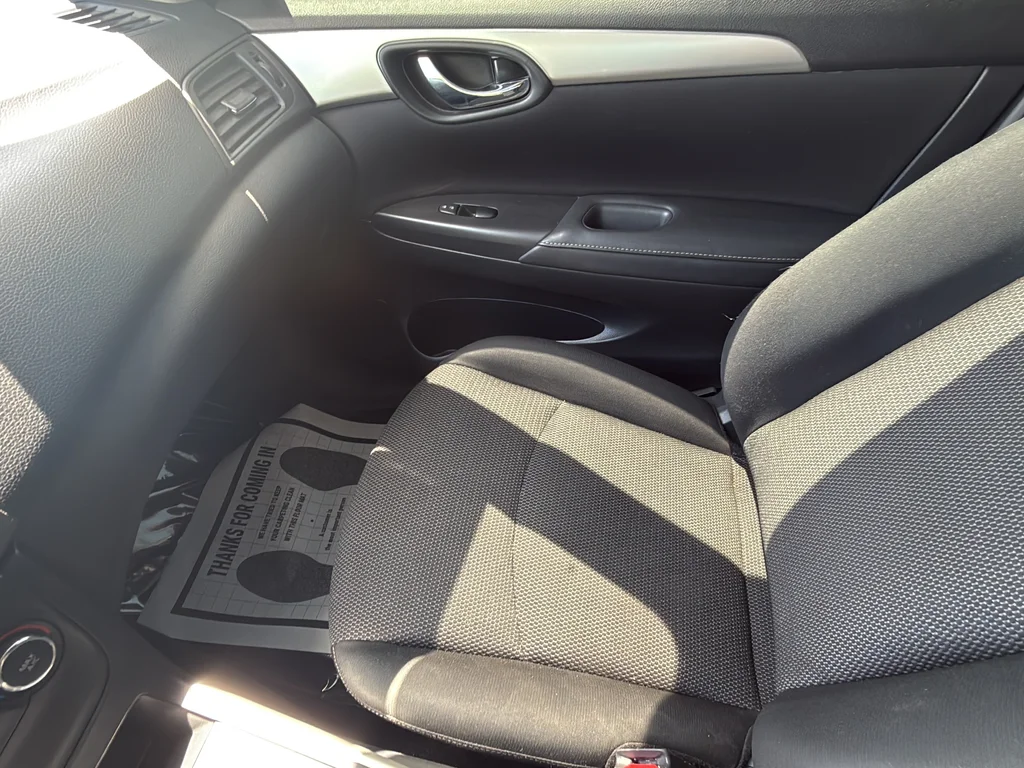 Used 2019 Blue Nissan S image 25