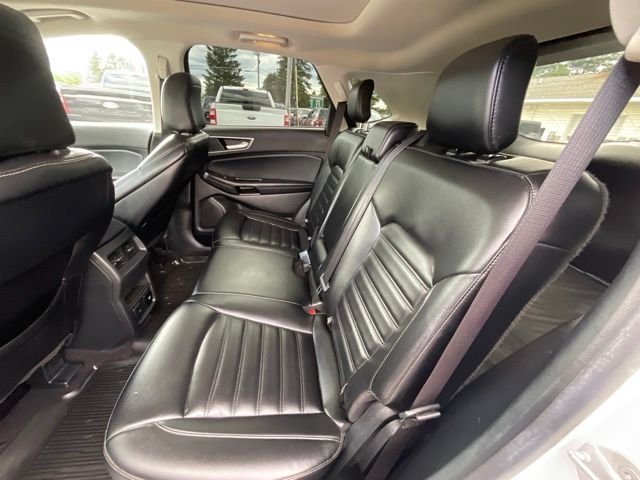 Used 2020 White Ford SEL image 18