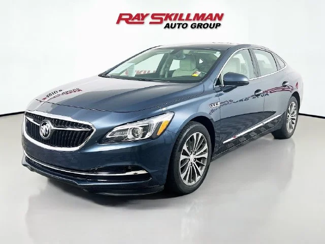 Used 2019 Gray Buick Essence image 3