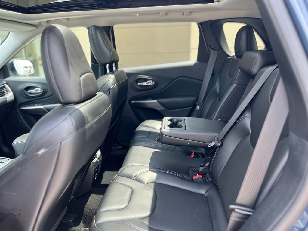 Used 2020 Blue Jeep Latitude Plus image 14