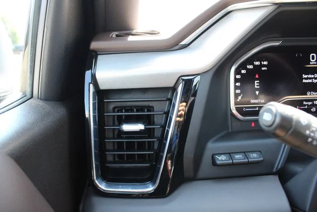 Used 2024 White GMC Denali image 10