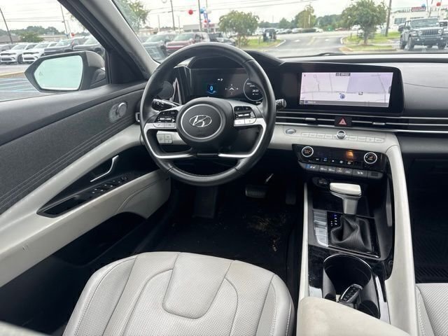 Used 2022  Hyundai Limited image 20