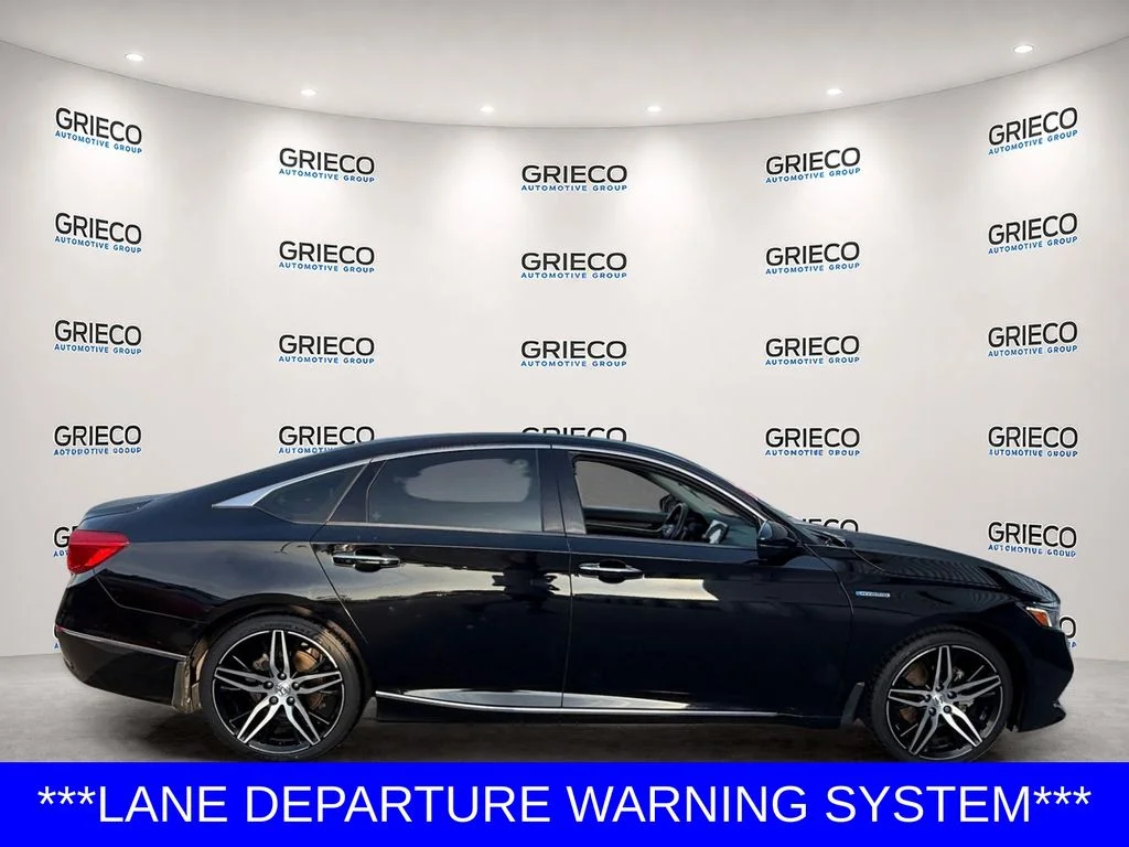 Used 2022 Black Honda Touring image 7