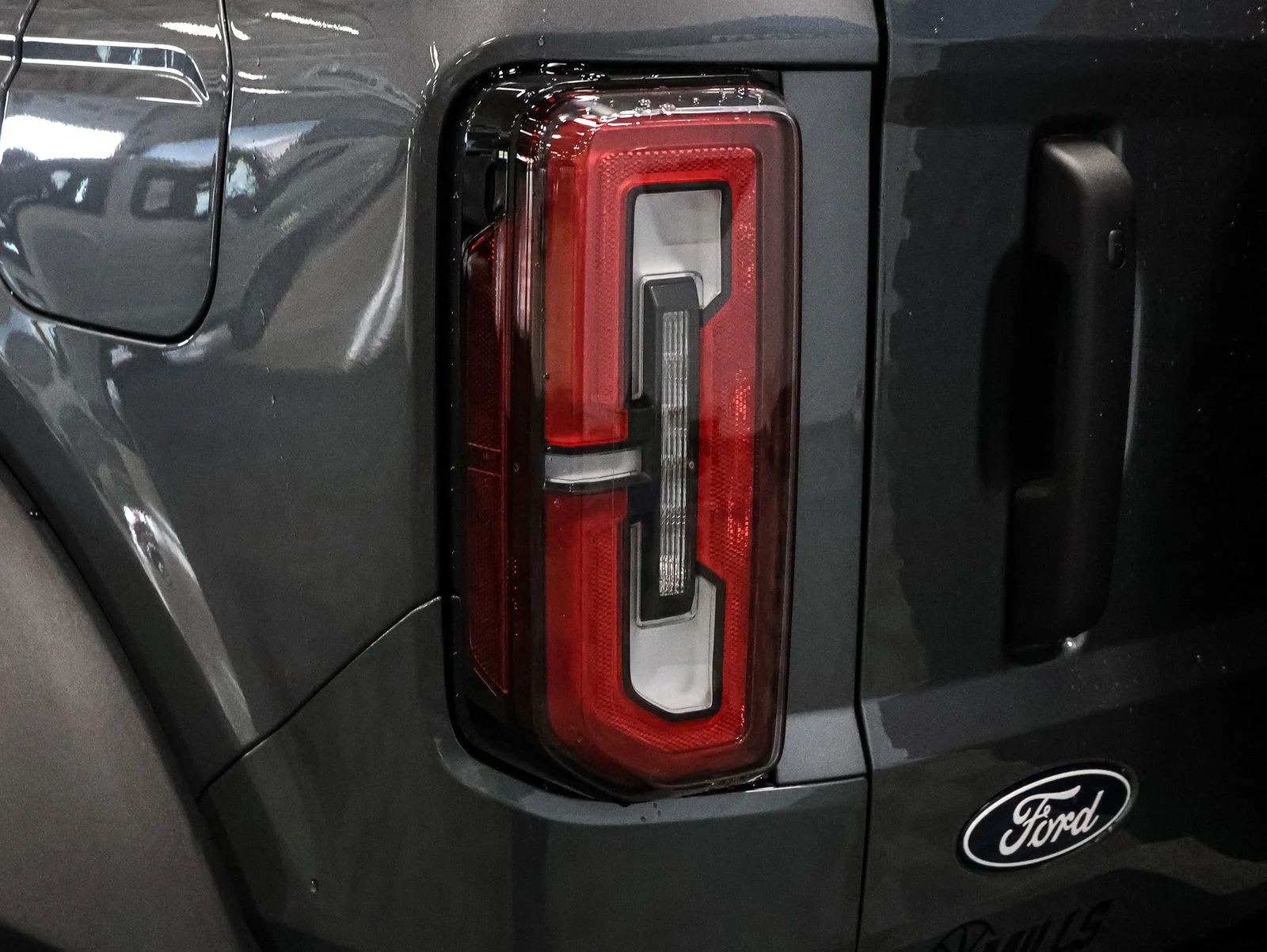 Used 2026 Carbonized Gray Metallic Ford Badlands® image 15