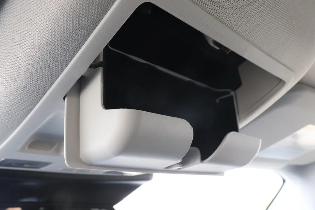 New 2025 Carbonized Gray Metallic Ford Outer Banks® image 27