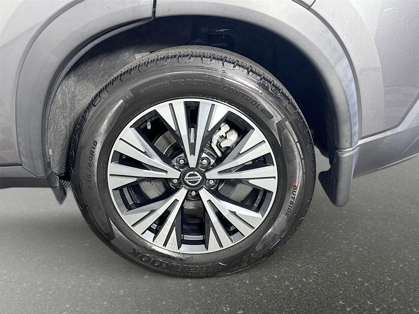 Used 2021 Gun Metallic Nissan SV image 31