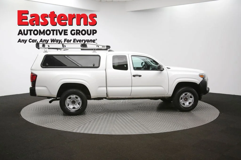 Used 2022 White Toyota SR image 43