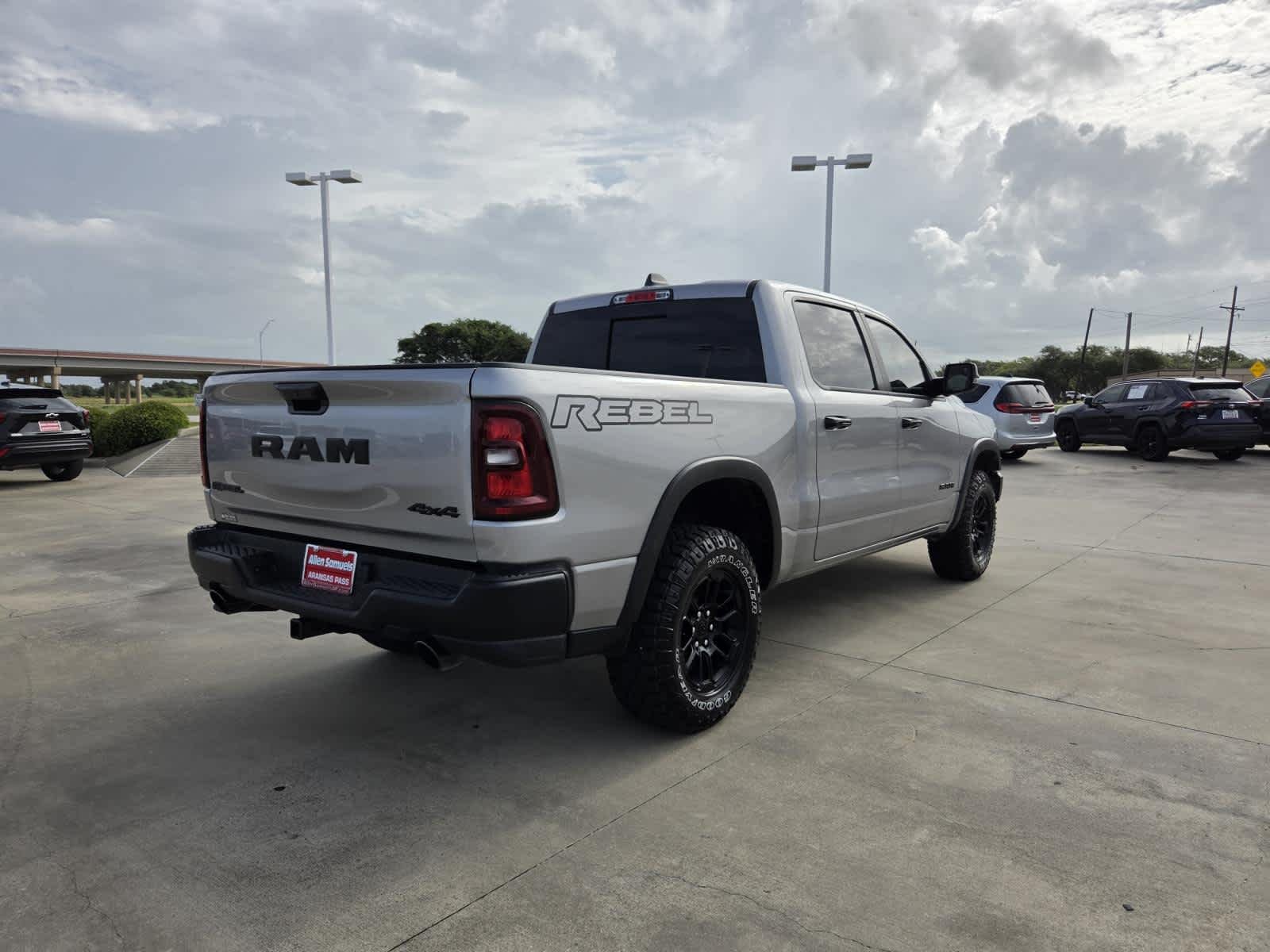 Used 2025 Billet Silver Metallic Clearcoat Ram Rebel image 5