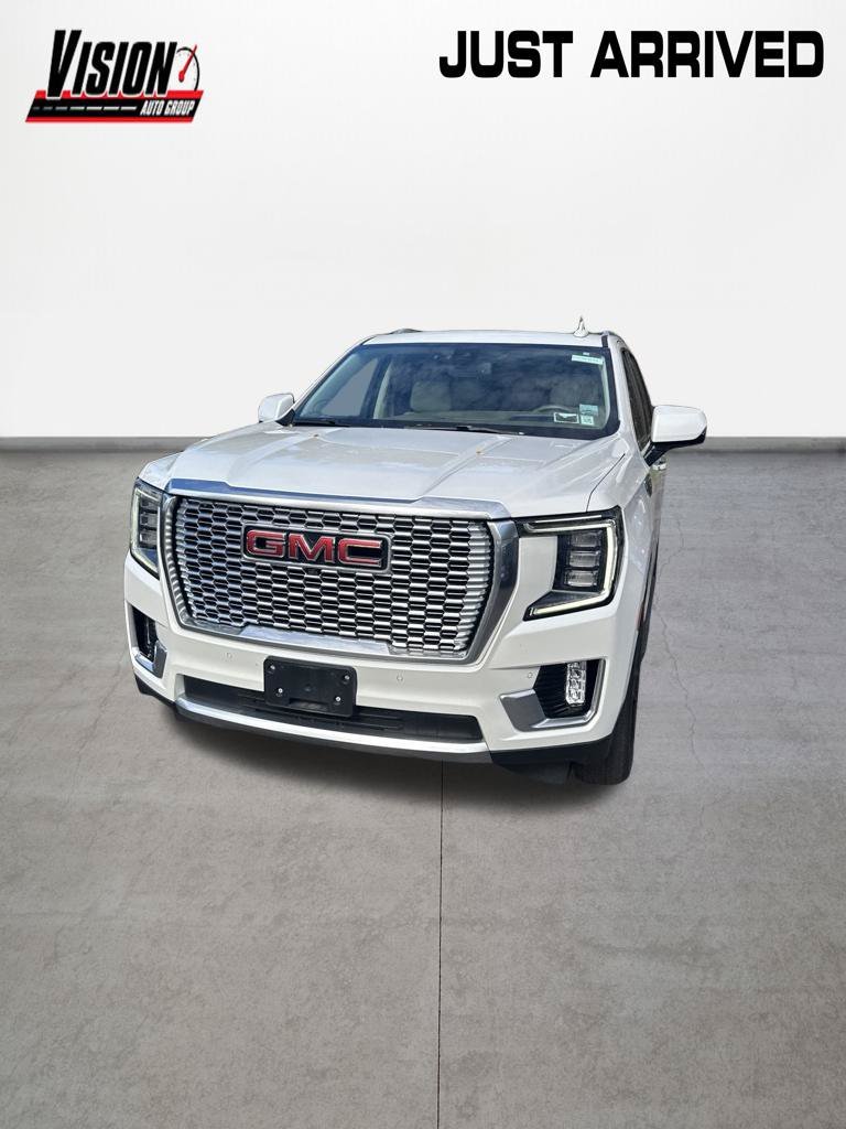 Used 2022 White GMC Denali image 3