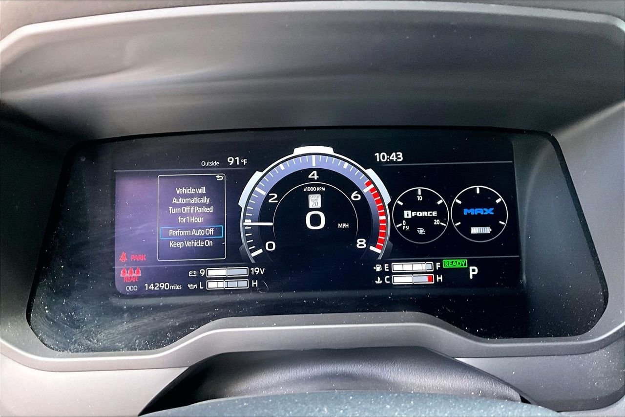 Used 2024 Silver Toyota Platinum image 12