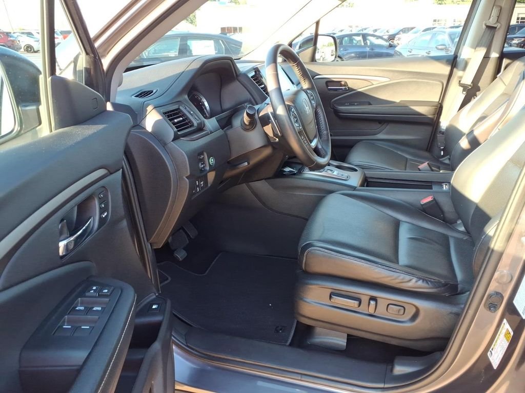 Certified Used 2022 Gray Honda RTL image 18