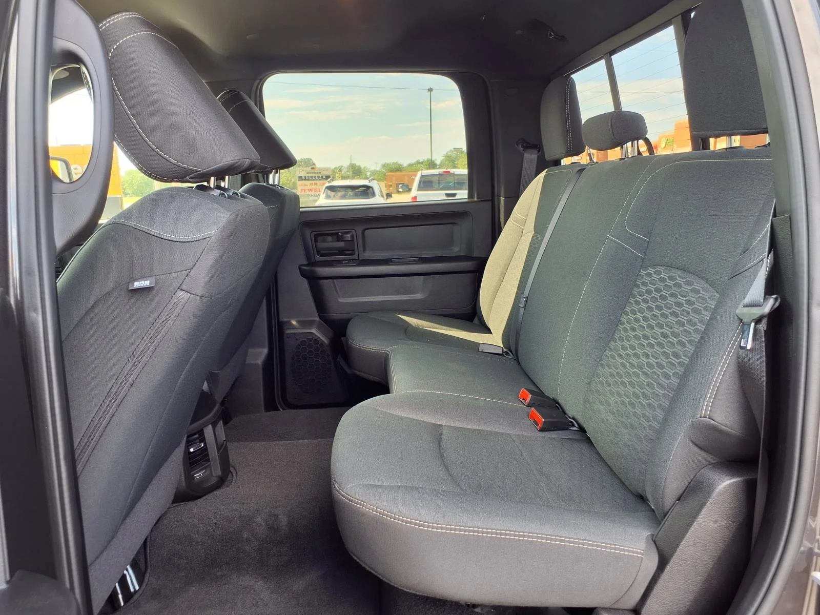 Used 2025 Granite Crystal Metallic Clearcoat Ram Tradesman image 21