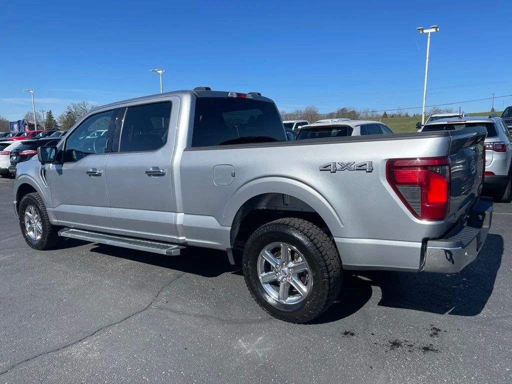Used 2024 Silver Ford XLT image 5